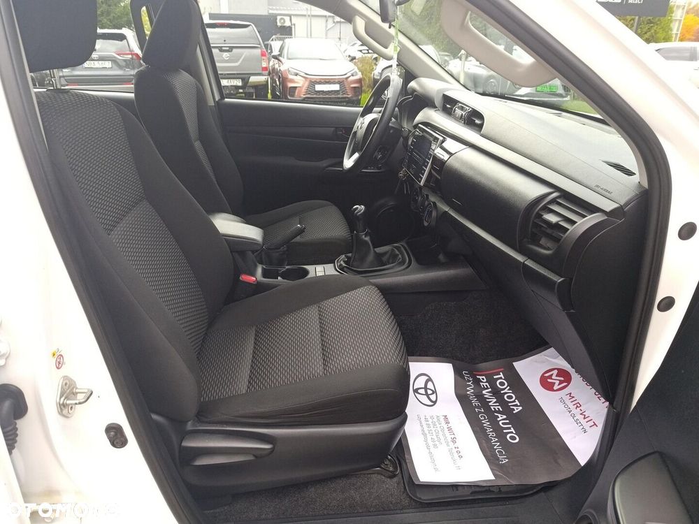 Toyota Hilux 2.4 D-4D Double Cab DLX 4x4 - 22