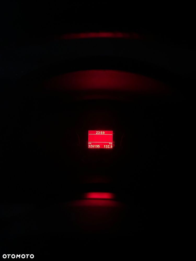 Volkswagen Golf - 12