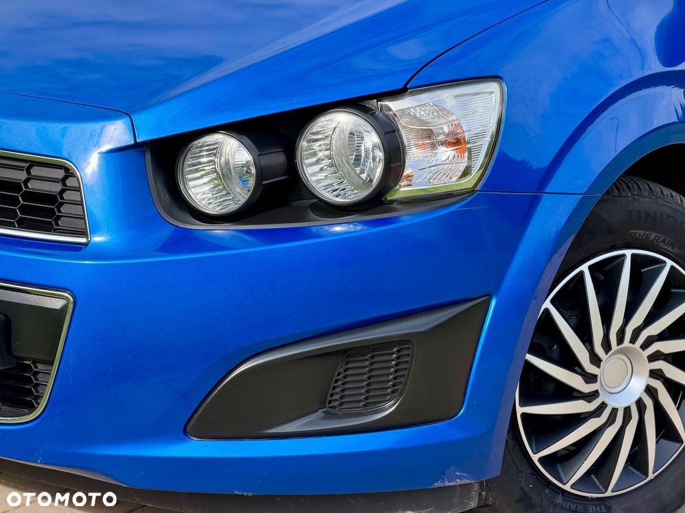 Chevrolet Aveo 1.2 LS+ - 25