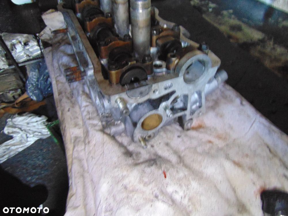 Głowica Toyota carina E 2,0 16 V 99 rok po regeneracji - 3