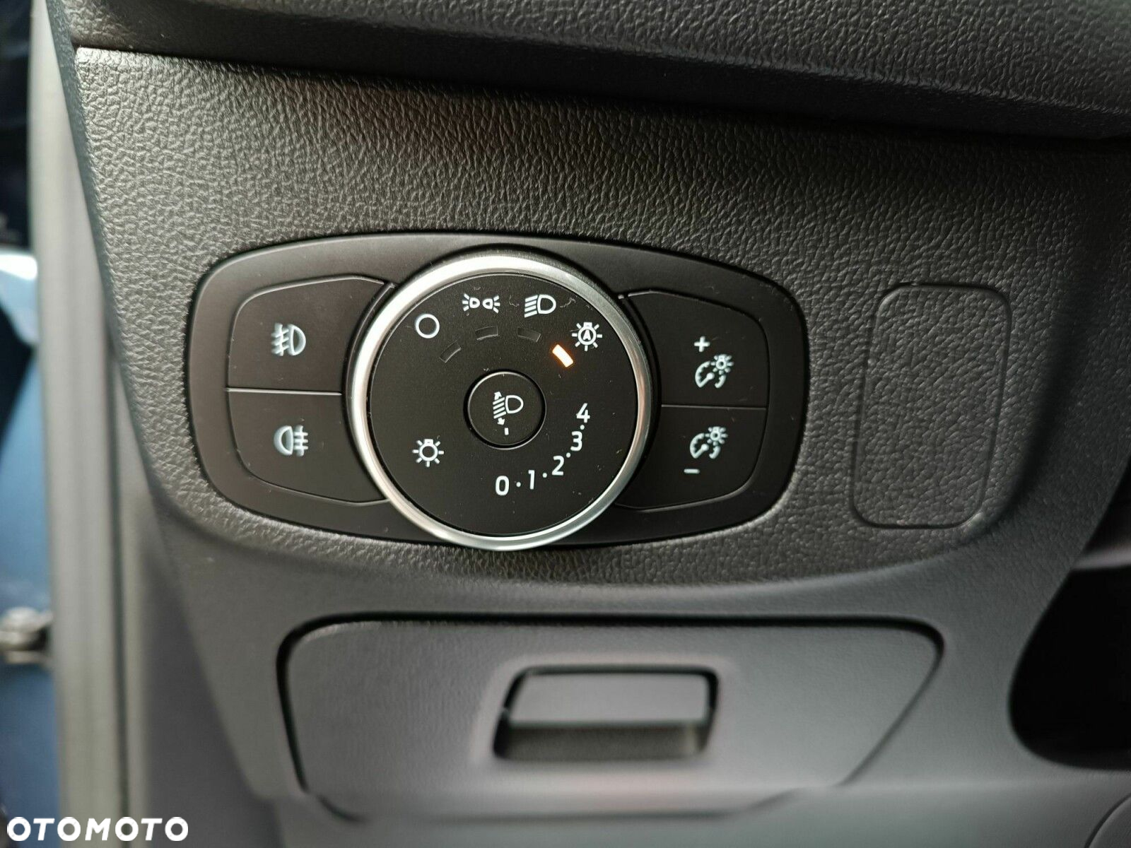 Ford Focus 2.0 EcoBlue Titanium Business - 26