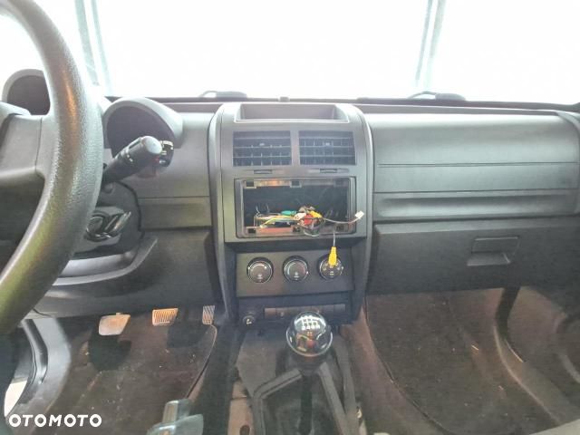 Dodge Nitro 2.8 CRD DPF SE - 8