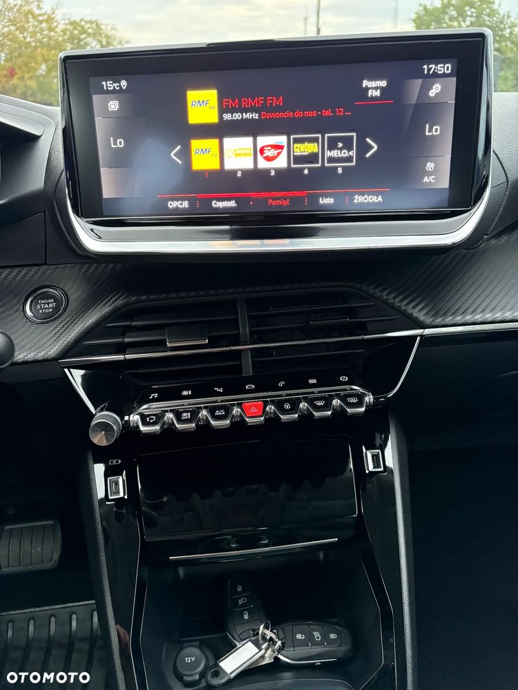 Peugeot 2008 PureTech 130 EAT8 Allure - 19