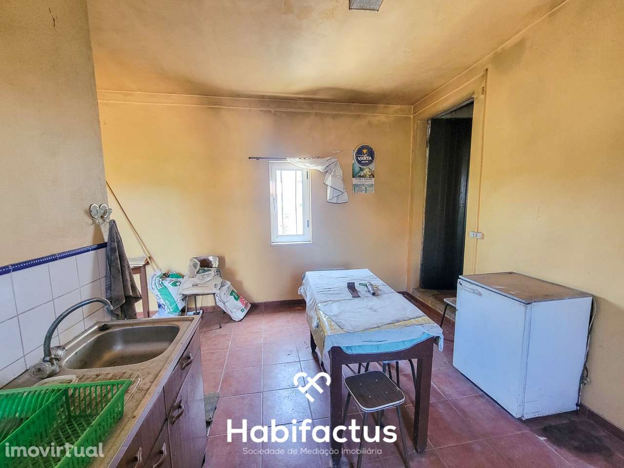 Moradia à venda para Remodelar com Quintal – Nelas - Grande imagem: 3/21