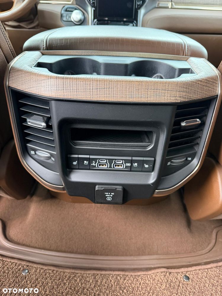 RAM 1500 - 21