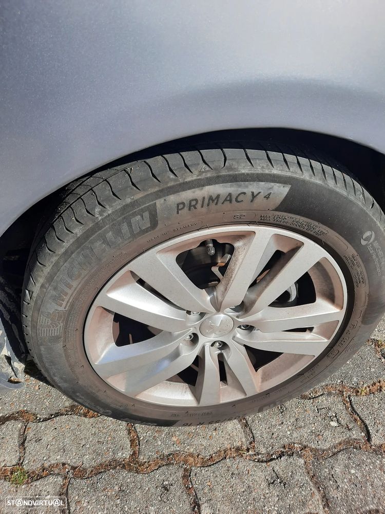 Peugeot 308 SW - 8