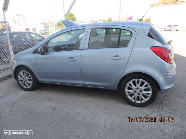 Opel Corsa 1.3 CDTI Cosmo Easytronic - 2
