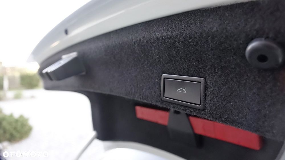 Volkswagen Passat - 25