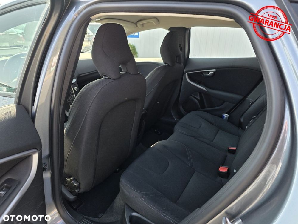 Volvo V40 - 21