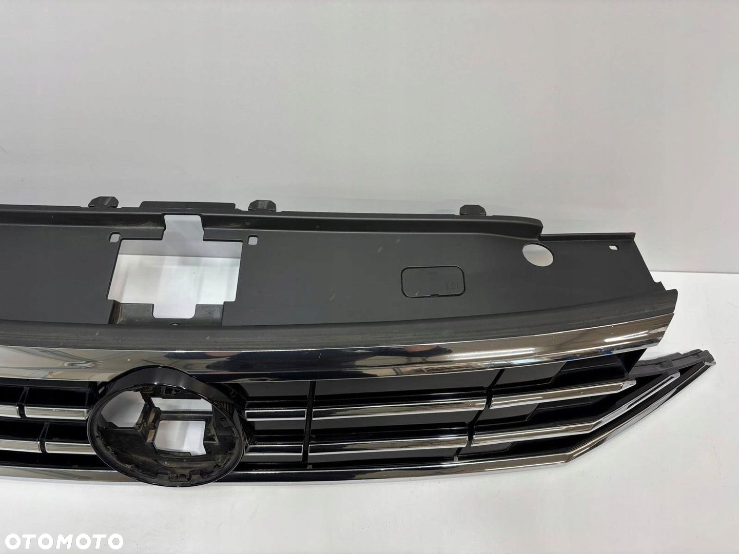 Volkswagen Passat B8 GTE Grill Atrapa Zderzaka 3G0853653P - 8