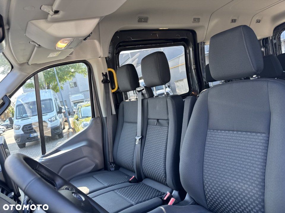 Ford Transit - 11