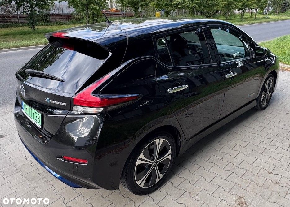 Nissan Leaf 40kWh N-Connecta - 11