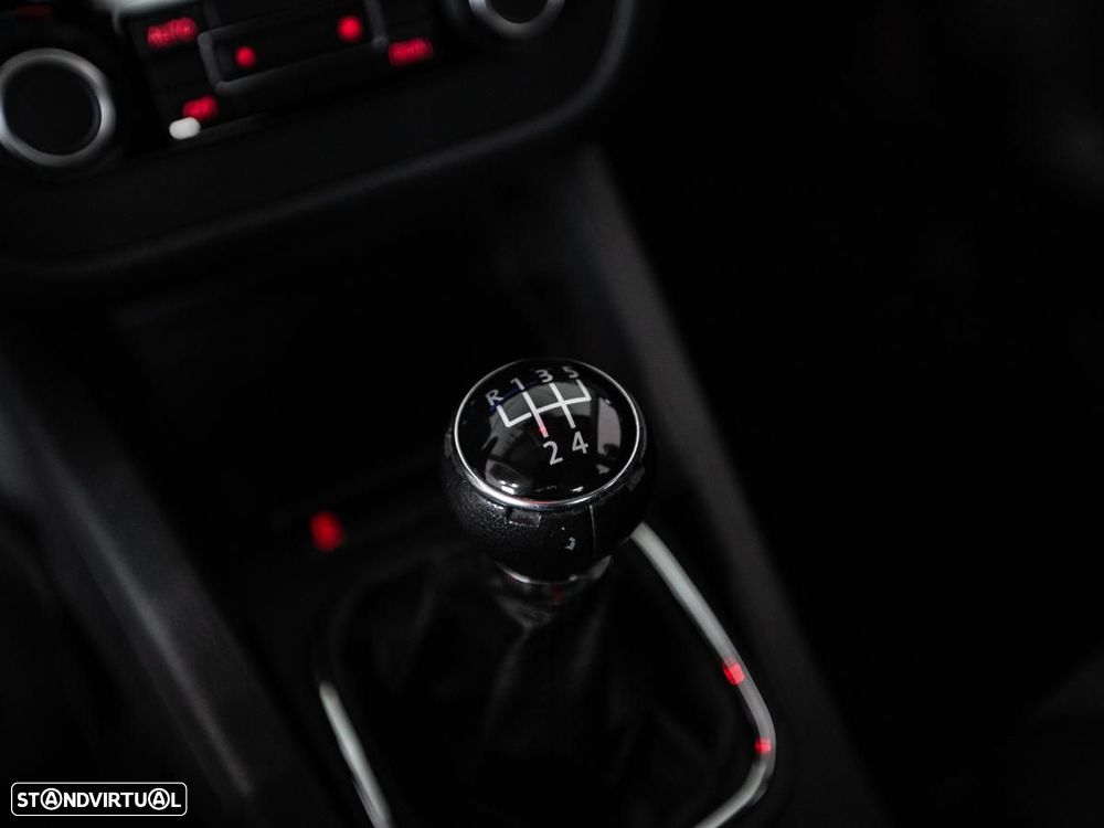 VW Jetta - 17