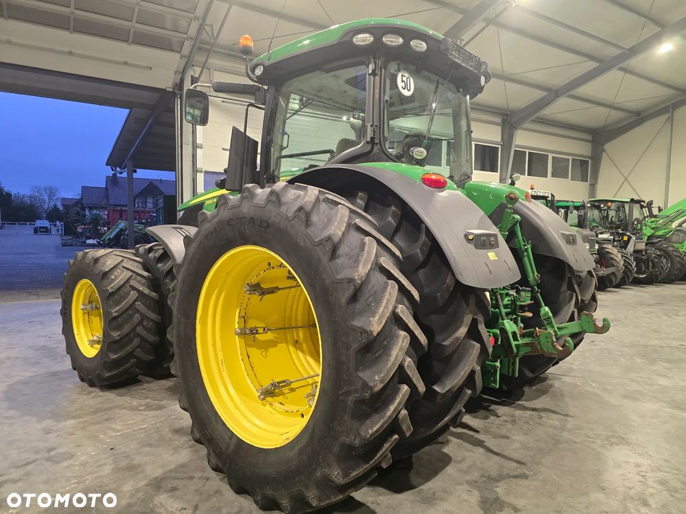 John Deere 7250R - 9