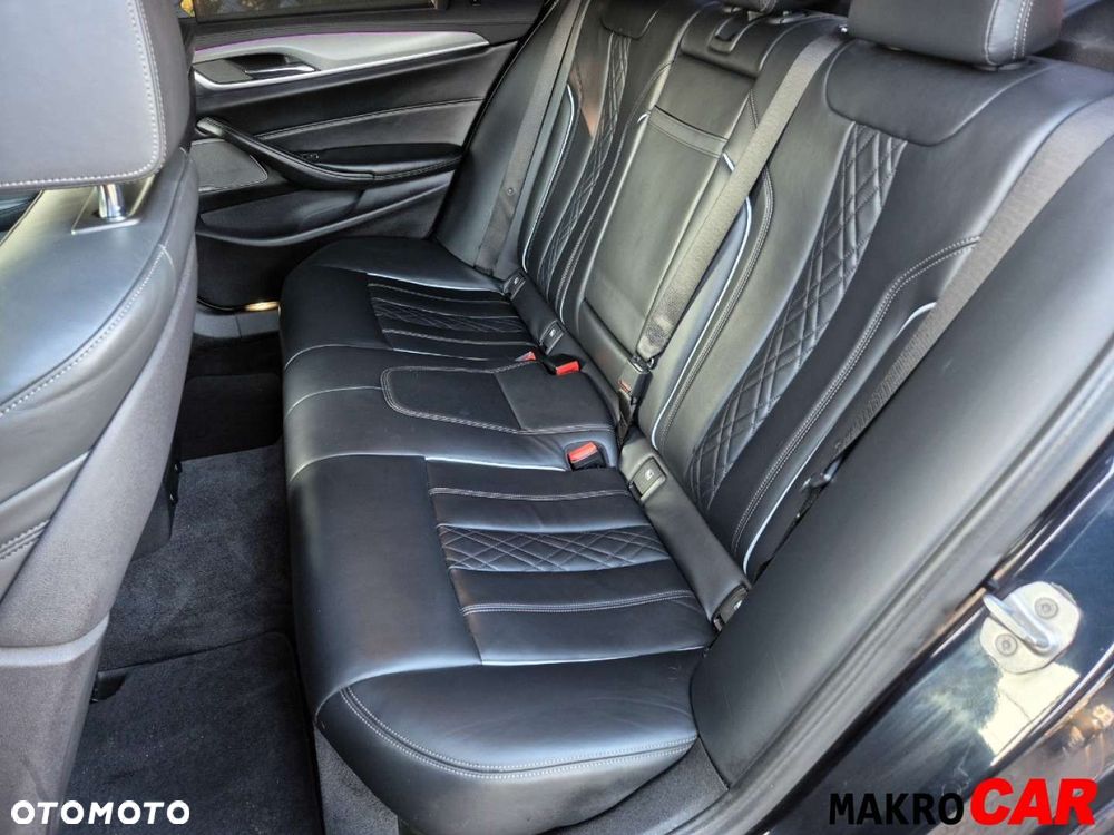BMW Seria 5 540d xDrive M Sport sport - 17