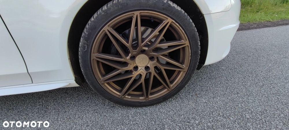 Audi S4 Avant S tronic - 26