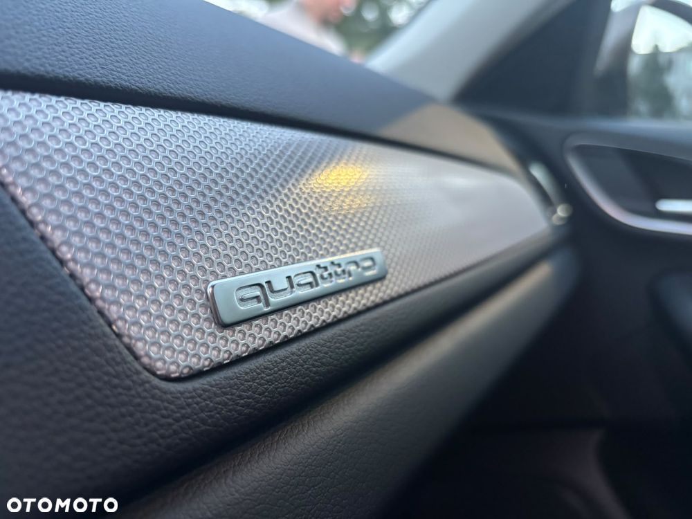 Audi Q3 2.0 TFSI Quattro S tronic - 14