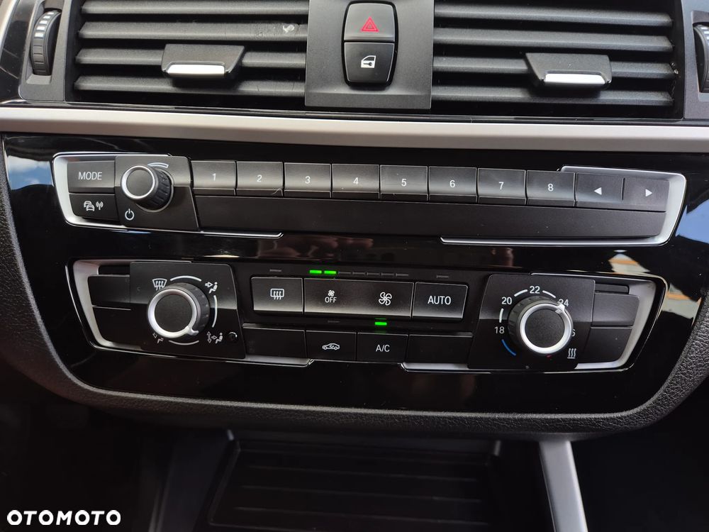 BMW Seria 1 116i - 15