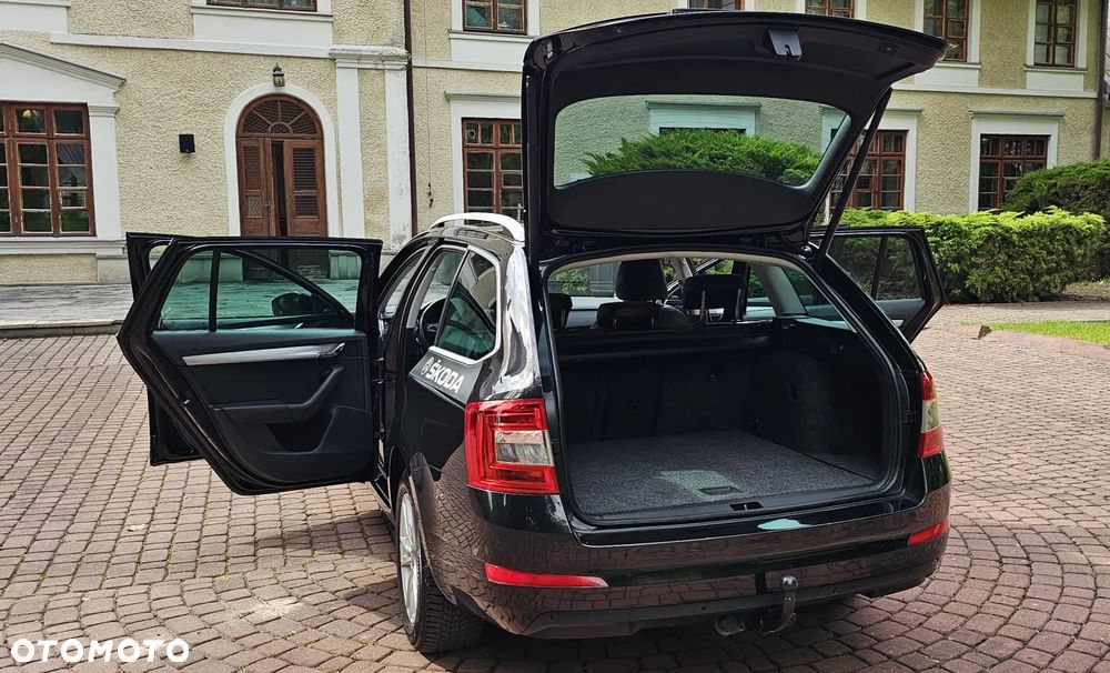 Skoda Octavia 2.0 TDI Style DSG - 26