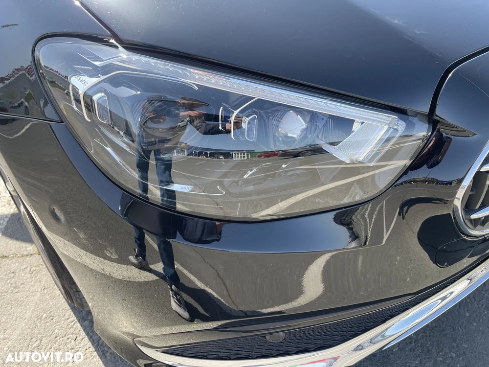 Mercedes-Benz E - 33