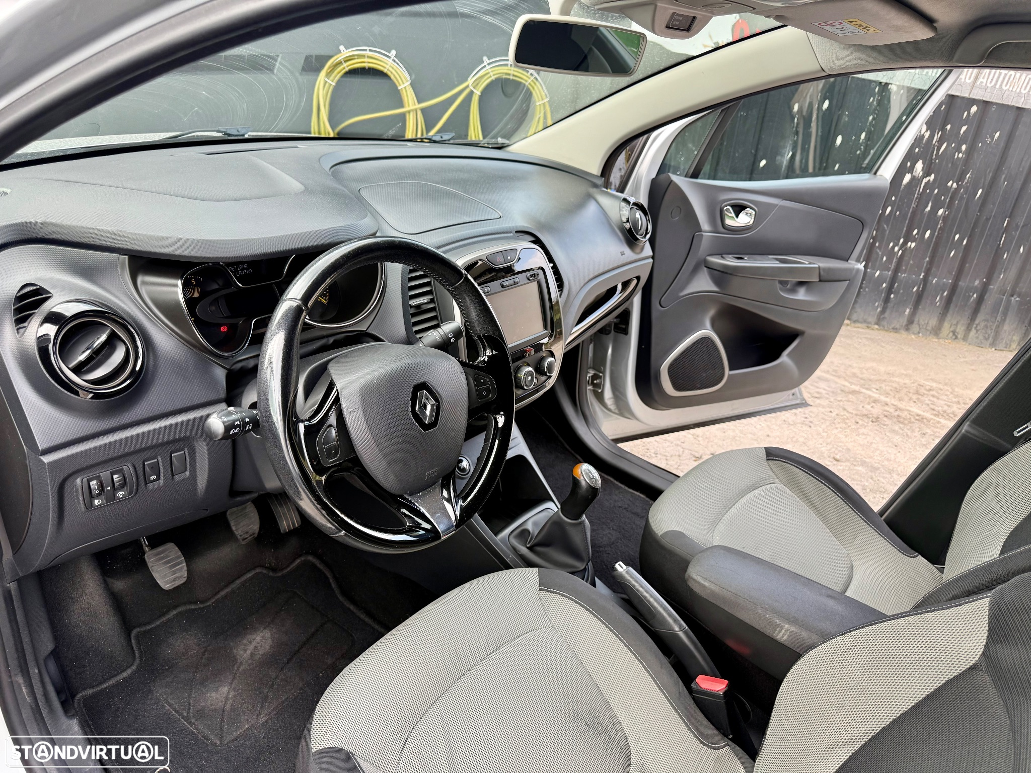 Renault Captur 1.5 dCi - 15