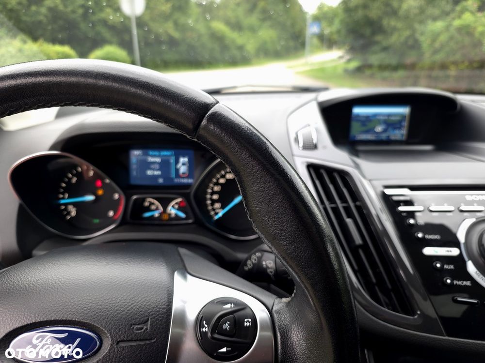 Ford Kuga 2.0 TDCi FWD Titanium - 22