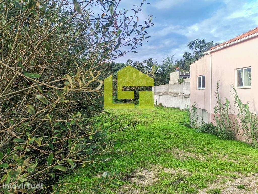 Comércio em Serpins junto Estação Metro - Grande imagem: 4/5