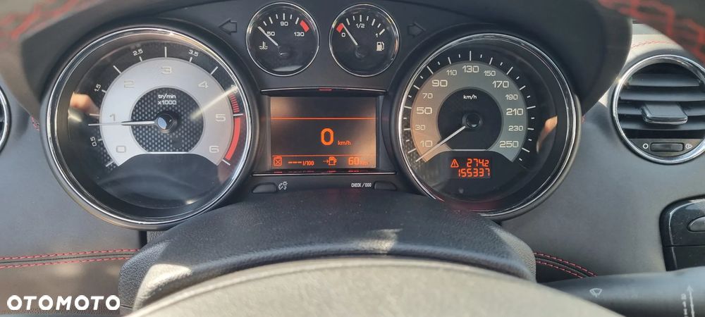 Peugeot RCZ 2.0 HDi FAP 160 Red Carbon - 12