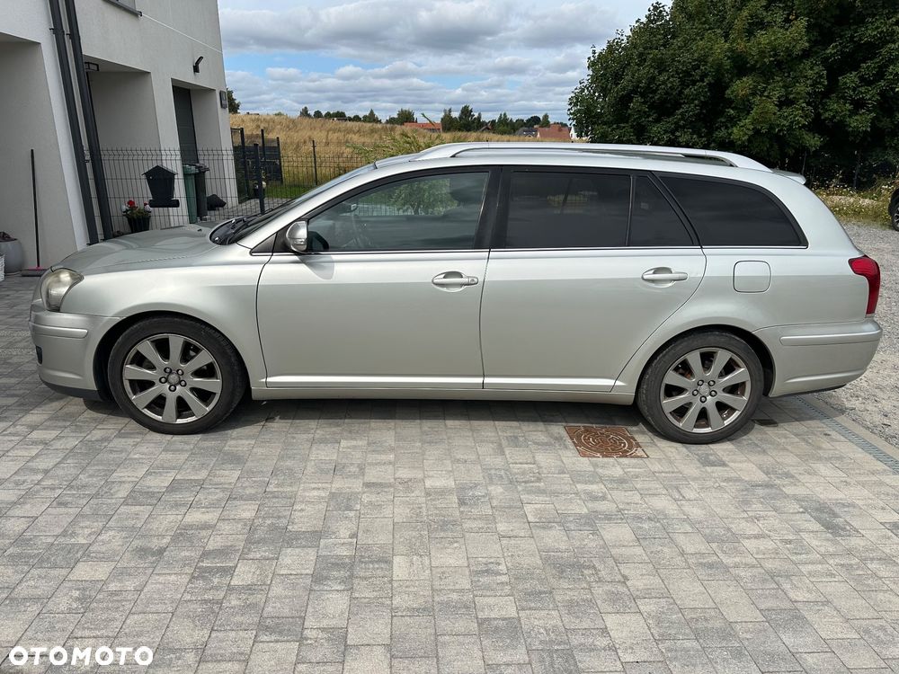 Toyota Avensis - 3