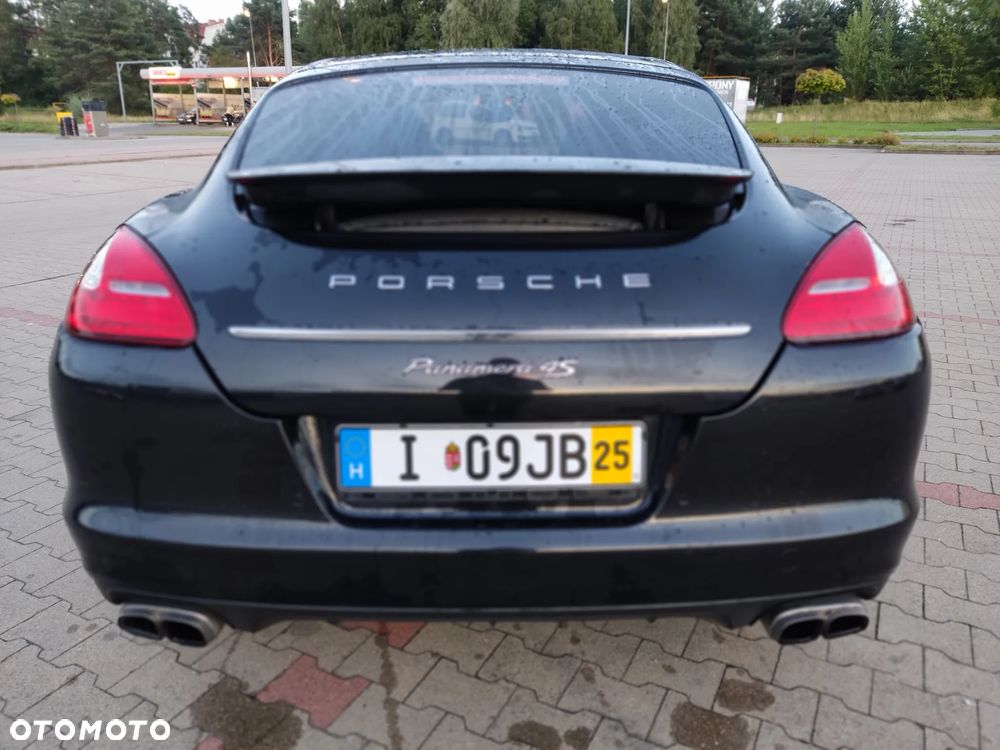 Porsche Panamera 4S PDK - 8
