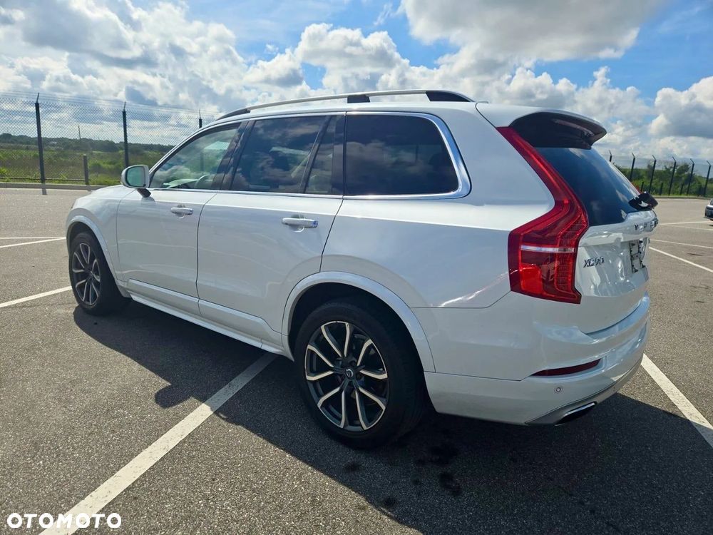 Volvo XC 90 - 5
