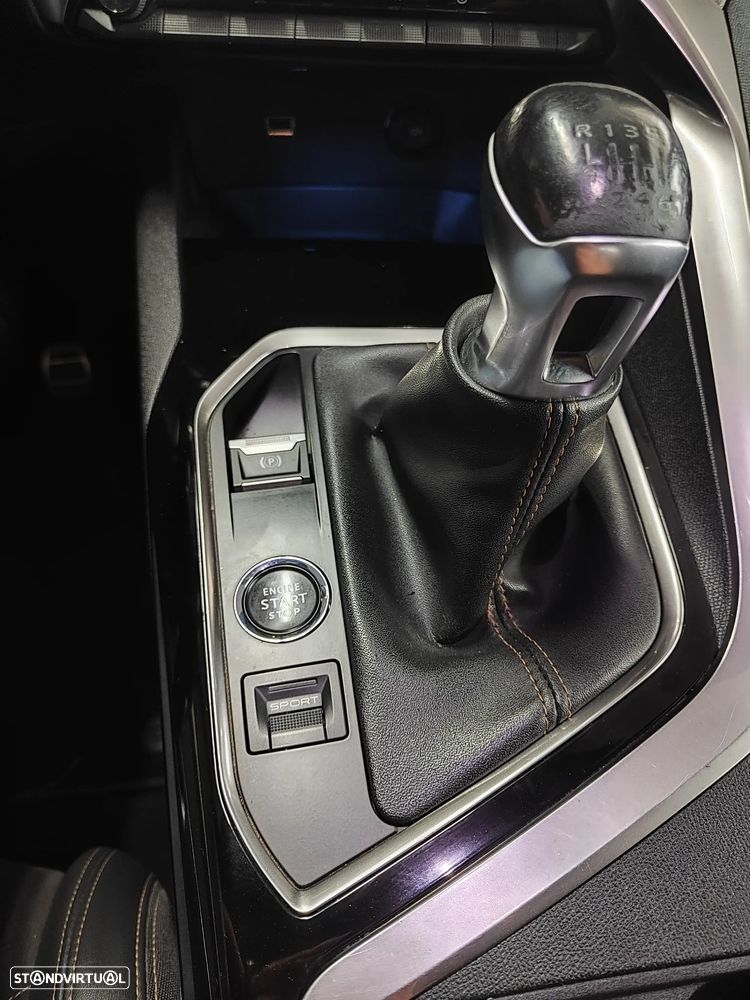 Peugeot 3008 1.5 BlueHDi GT Line - 29