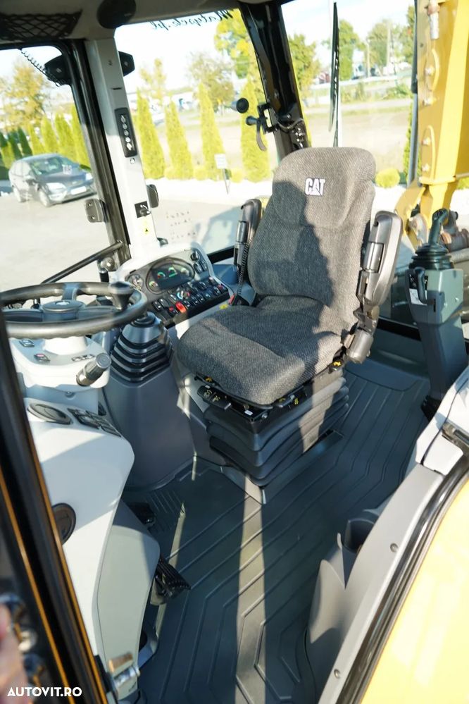 Cat 432 F2 / BULDOEXCAVATOR / AN 2019 / SET GALETE - 23