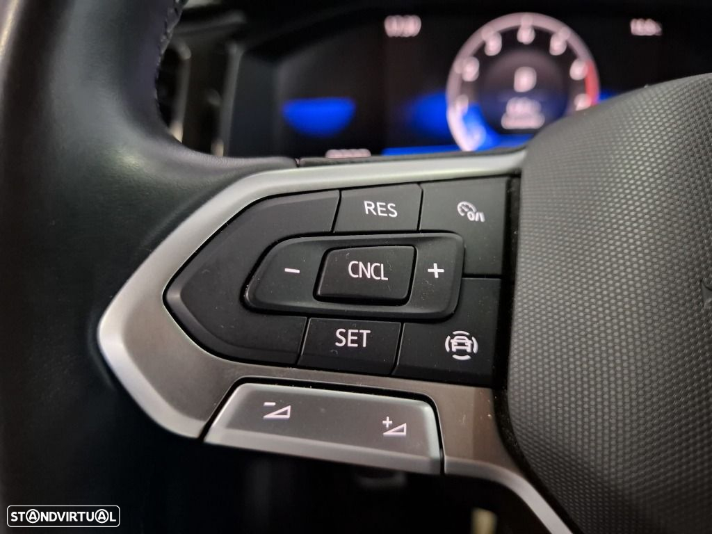 VW Polo 1.0 TSI Urban - 18