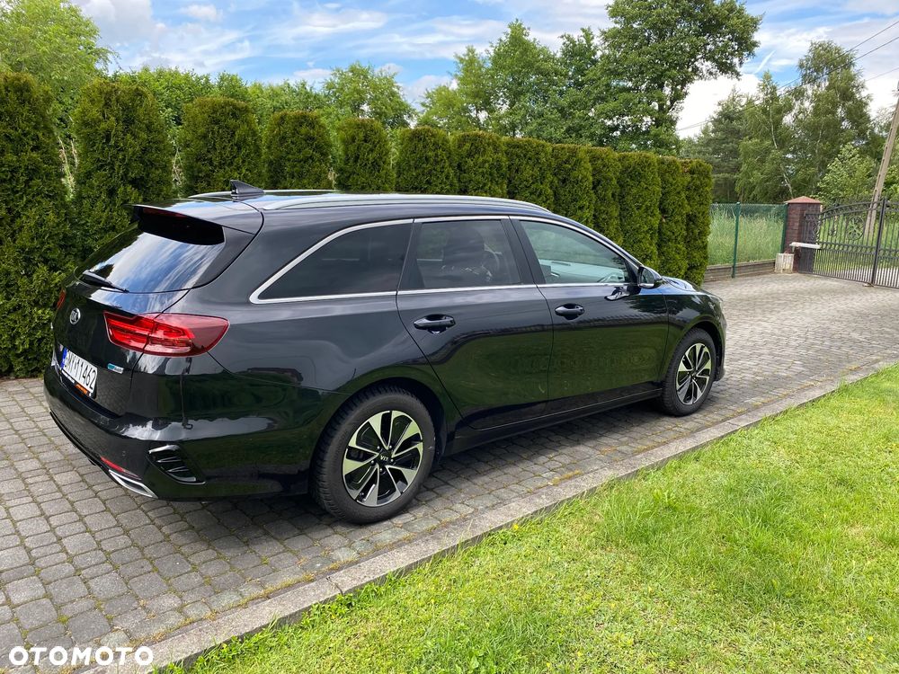 Kia Ceed 1.6 GDI DCT OPF Inspiration - 9