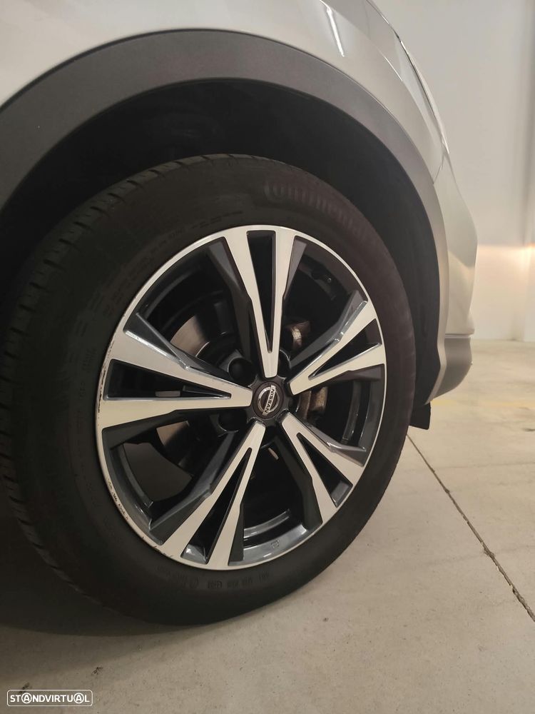 Nissan Qashqai 1.5 dCi N-Connecta J18+Led - 5