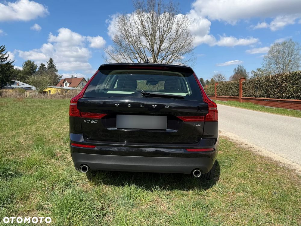 Volvo XC 60 D4 Momentum Pro - 20