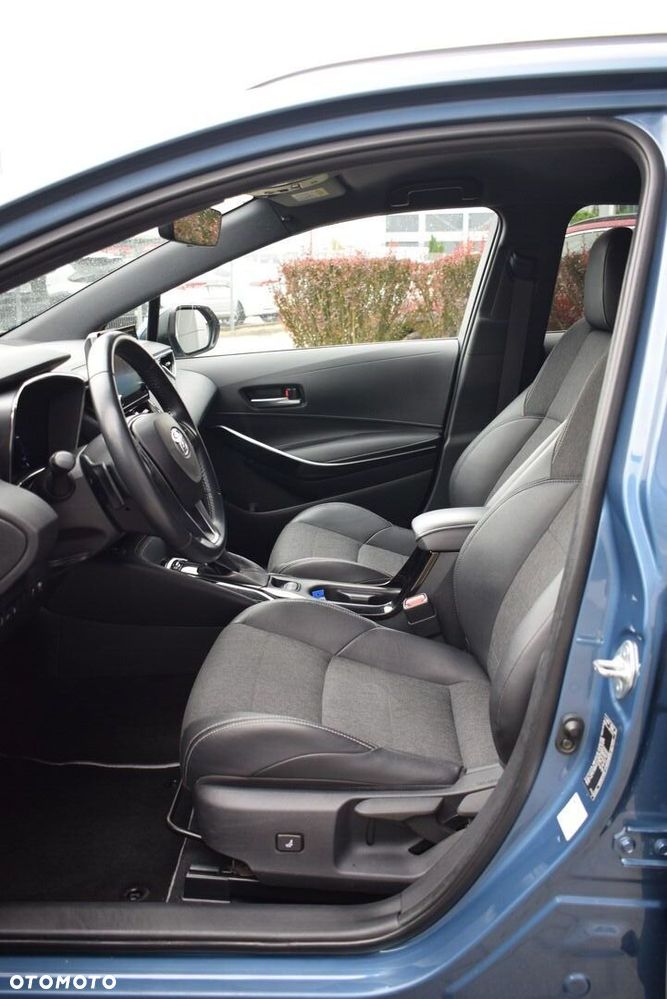 Toyota Corolla 2.0 Hybrid Comfort - 13