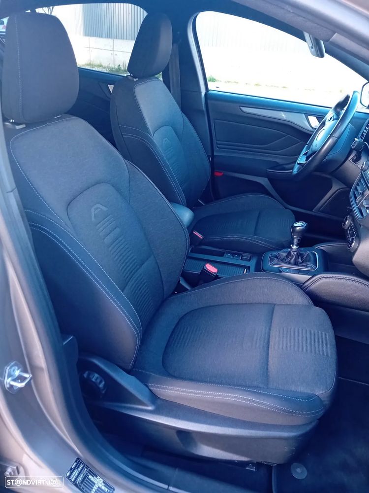 Ford Focus 1.0 EcoBoost Active - 9