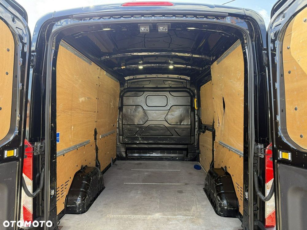 Ford Transit - 8