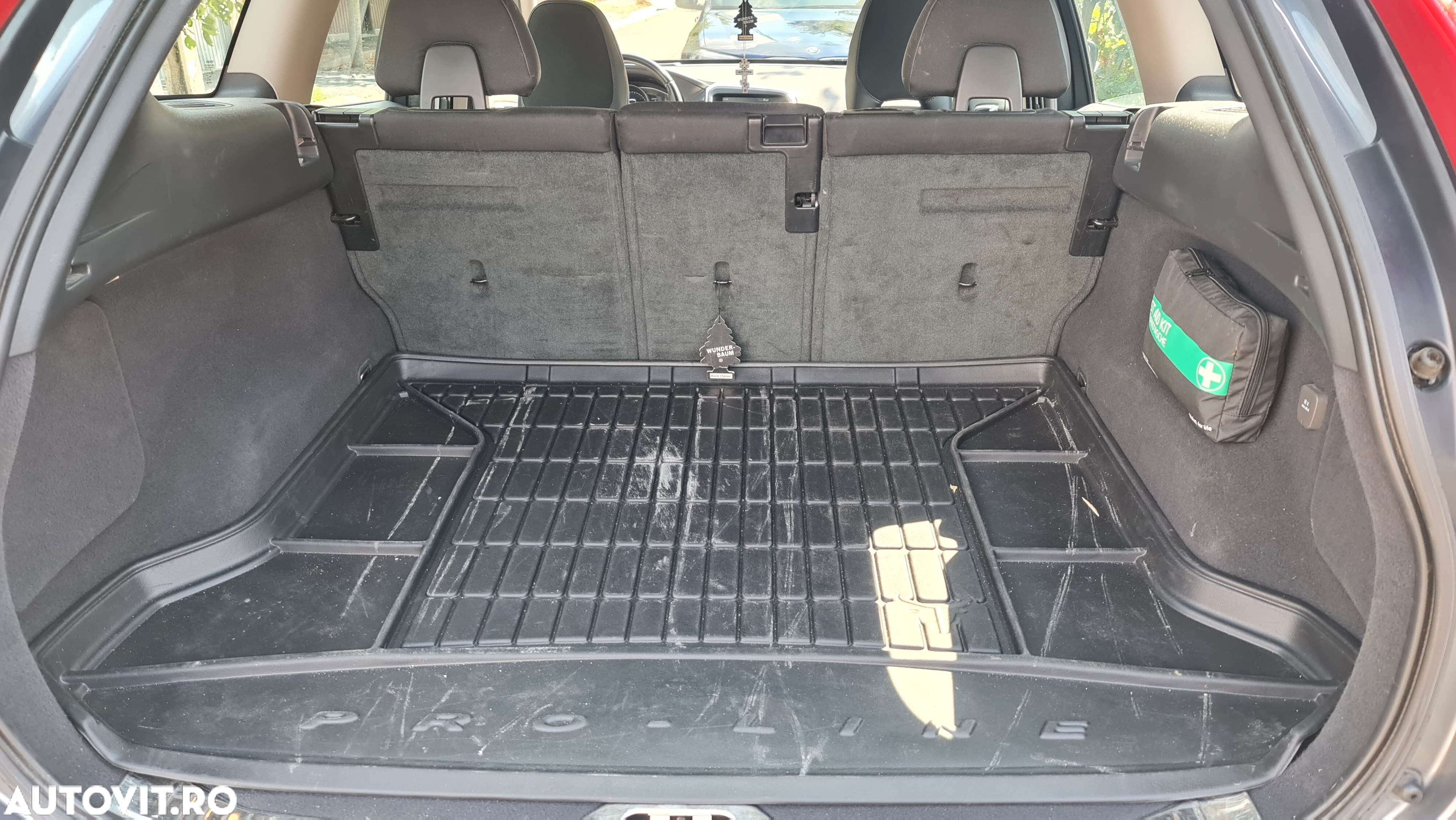 Volvo XC 60 D4 AWD Geartronic Summum - 28