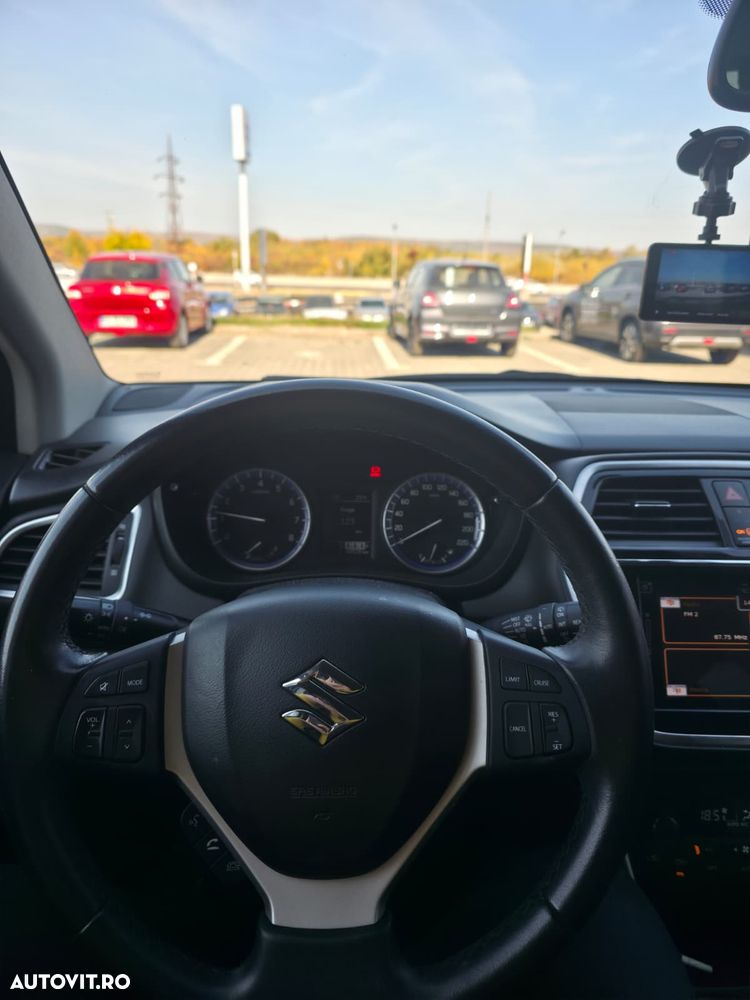 Suzuki SX4 - 8