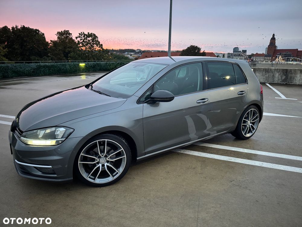 Volkswagen Golf - 13