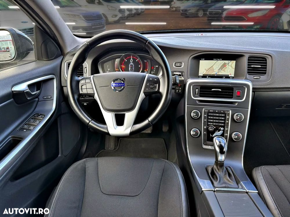 VOLVO V60 2016 — imagine 44