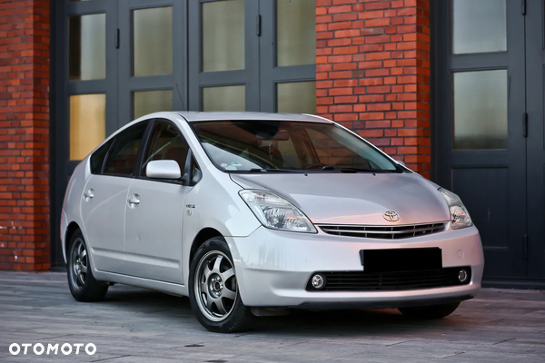 Toyota Prius (Hybrid) Executive
