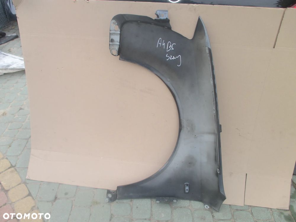 Błotnik prawy Audi A4 B6 bez rdzy - 2