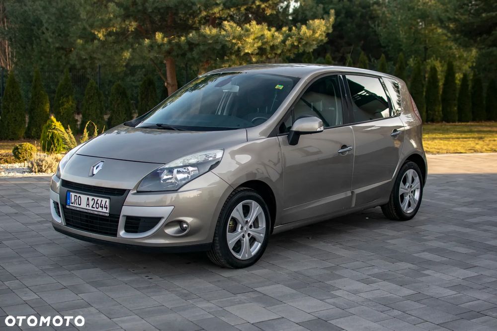 Renault Scenic - 1