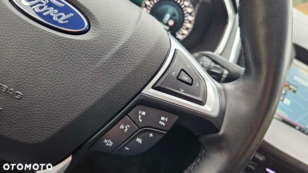 Ford S-Max 2.0 TDCi Titanium - 32