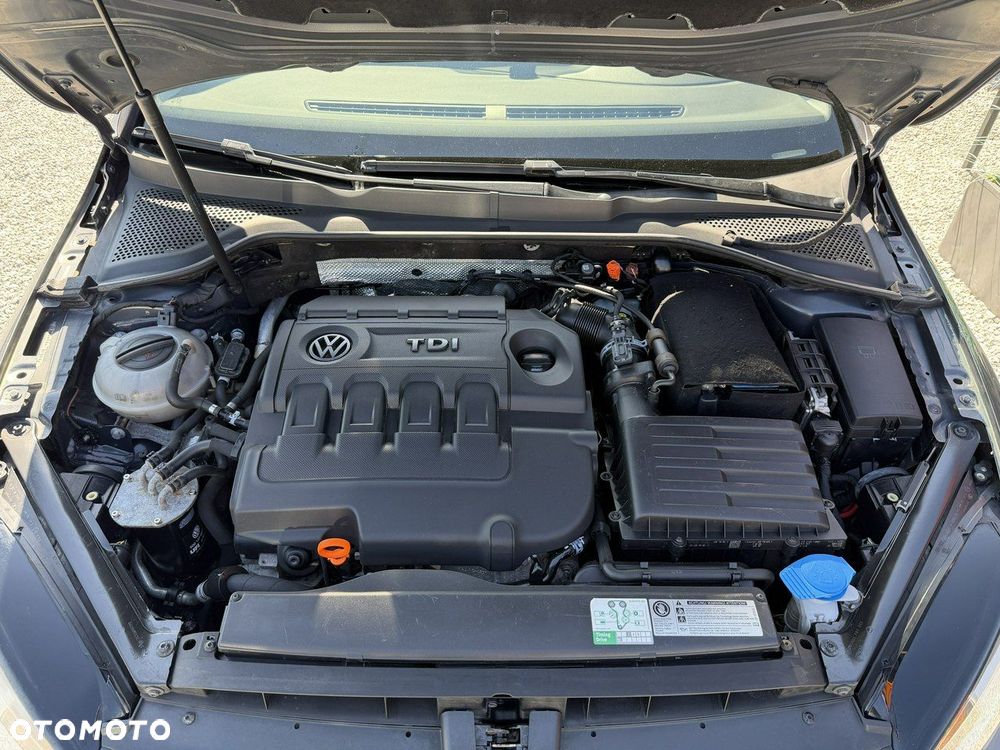 Volkswagen Golf 1.6 TDI BMT Comfortline - 32