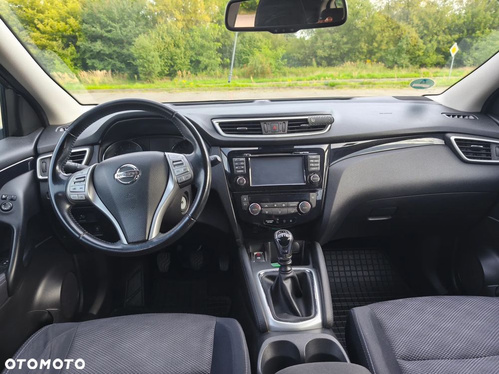 Nissan Qashqai 1.2 DIG-T N-Connecta EU6 - 12